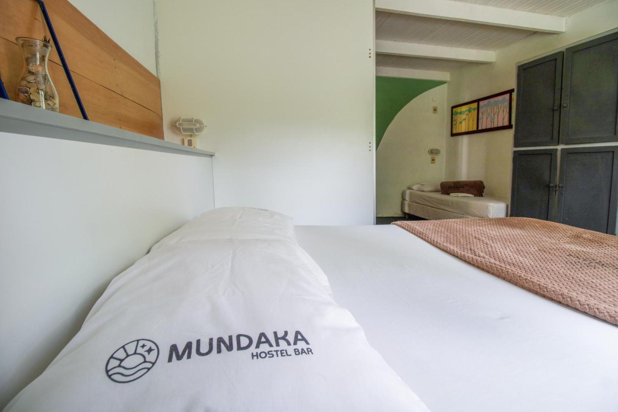 Mundaka Y Bar Albergue La Barra